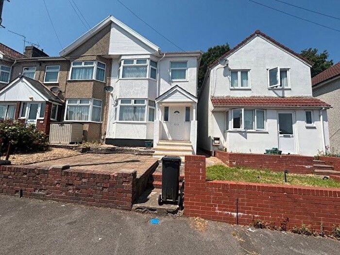 3 Bedroom Property To Rent In Hampton Street, Bristol, BS15