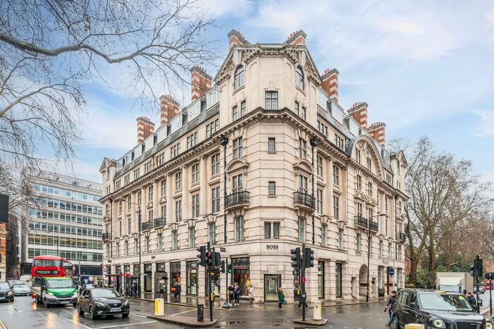 5 Bedroom Flat To Rent In Sloane Square, London, SW1W