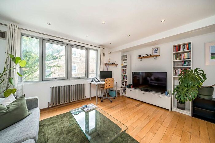 1 Bedroom Flat To Rent In Bedford Hill, London, SW12