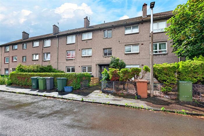 2 Bedroom Apartment For Sale In / Christian Grove, Portobello, Edinburgh, EH15