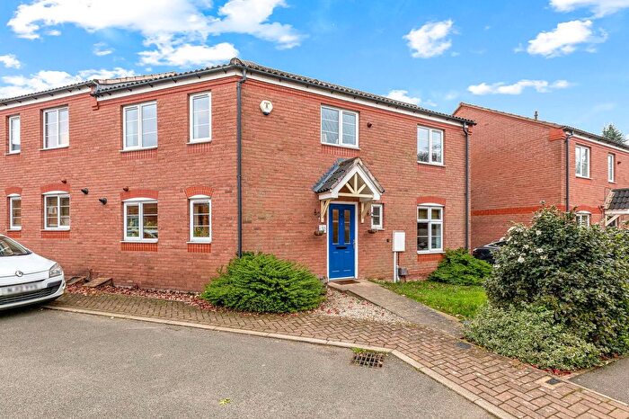 3 Bedroom Semi Detached House For Sale In Barr Road, Syston, Leicester, LE7