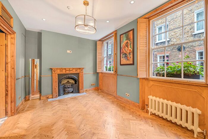 3 Bedroom Property To Rent In Colville Place, Fitzrovia, W1T