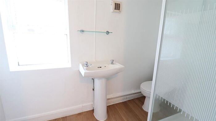 1 Bedroom Flat To Rent In Wilson Road, Reading, Berkshire, RG30
