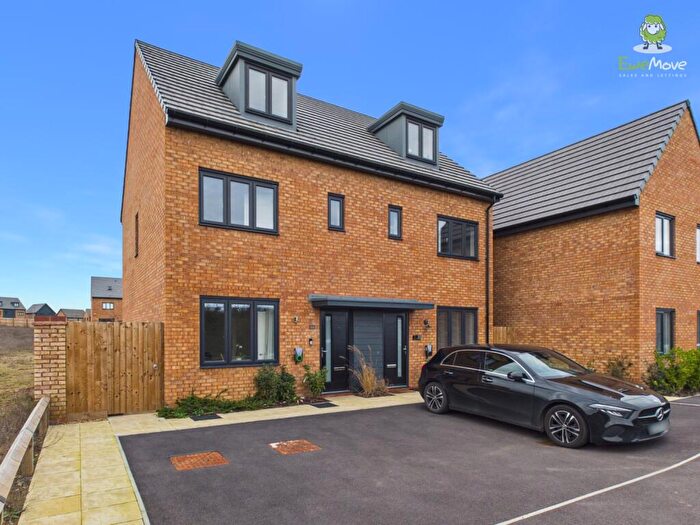 3 Bedroom Semi Detached House For Sale In Jubilee Road, Harpole, NN5