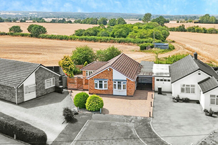 2 Bedroom Detached Bungalow For Sale In Fox's Covert, Fenny Drayton, CV13