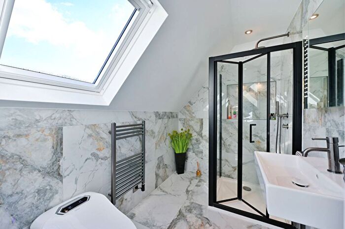 6 Bedroom Semi-Detached House For Sale In Holland Avenue, Wimbledon Common, London, SW20