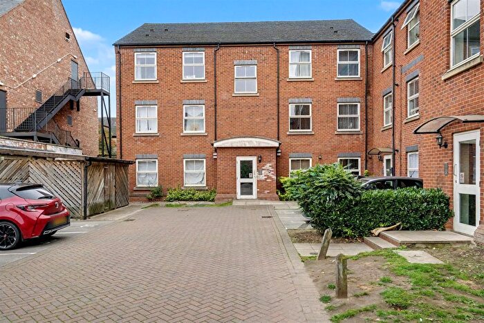 2 Bedroom Flat For Sale In Oxford Street, Long Eaton, Nottingham, NG10