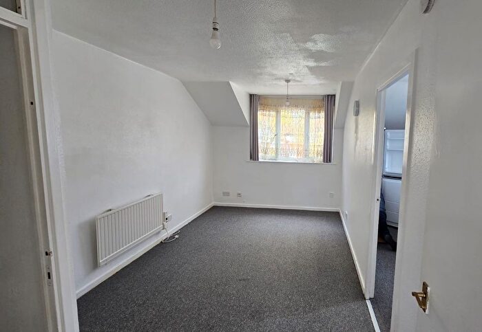 1 Bedroom Flat To Rent In Burrell Close, Edgware, HA8