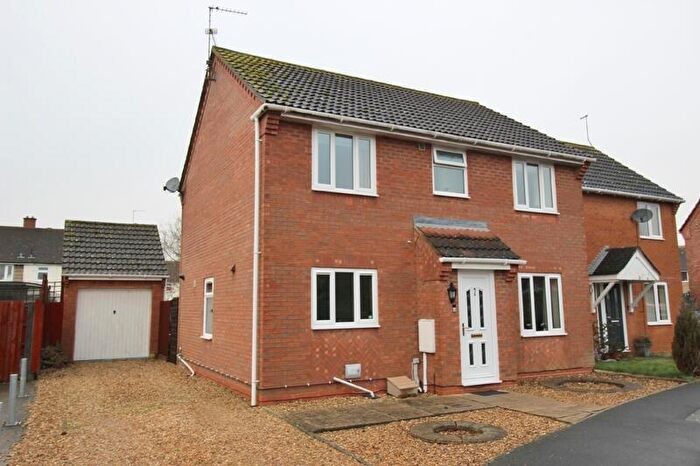 4 Bedroom Semi Detached House For Sale In Russell Drive, Cowbit, Spalding, PE12