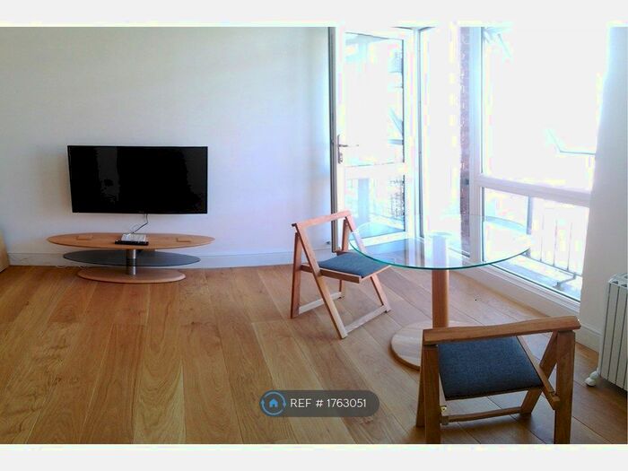 1 Bedroom Flat To Rent In Guilford Street, London, WC1N
