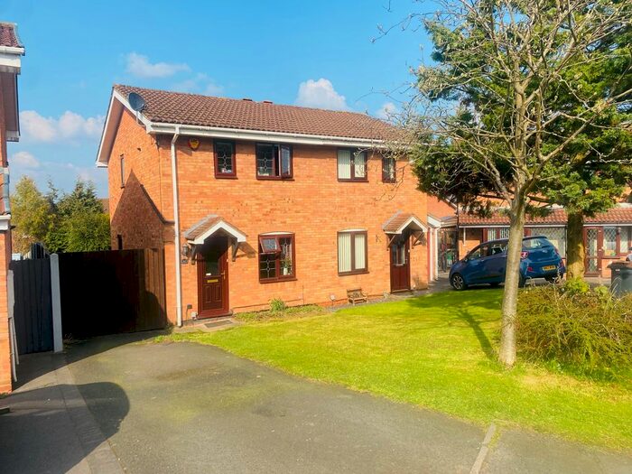 2 Bedroom Semi-Detached House To Rent In Dice Pleck, Northfield, Birmingham, B31