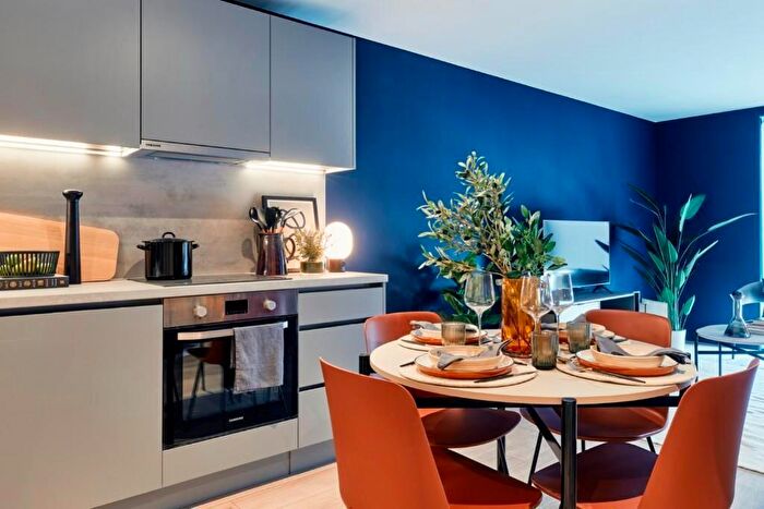 1 Bedroom Apartment To Rent In Solasta Riverside, Clyde Place, Glasgow, G5