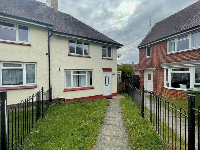 3 Bedroom Terraced House To Rent In Jubilee Crescent, Wellingborough, NN8