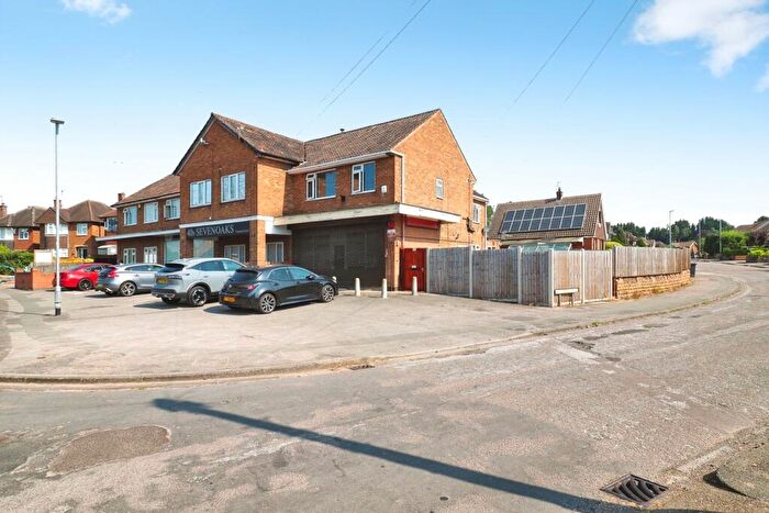3 Bedroom End Of Terrace House For Sale In Seven Oaks Crescent, Bramcote Hills, Nottingham, Nottinghamshire, NG9