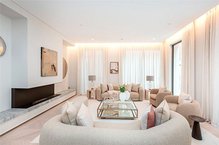 2 Bedroom Flat For Sale In One Carrington Street, Mayfair, London, W1J