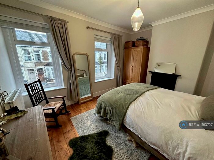 3 Bedroom Terraced House To Rent In Roath, Cardiff, CF24