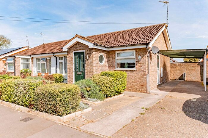 2 Bedroom Semi-Detached Bungalow For Sale In Appleton Drive, Ormesby, NR29