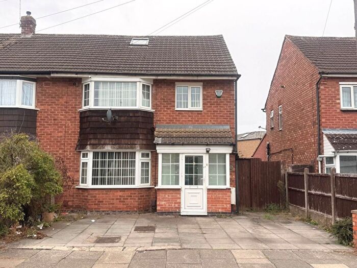 3 Bedroom Semi-Detached House To Rent In Saltcoates Avenue, Leicester, LE4