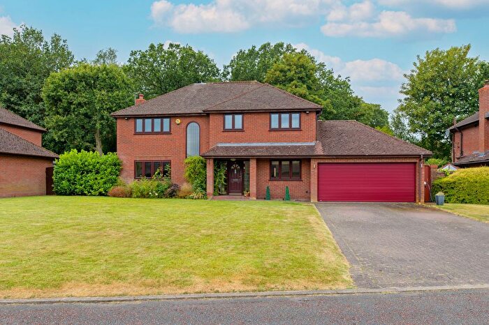 5 Bedroom Detached House For Sale In Birchways, Appleton, WA4