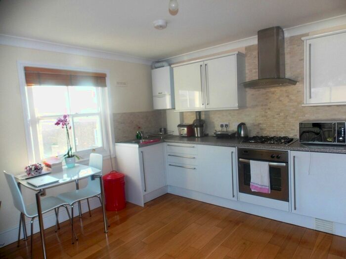 1 Bedroom Flat To Rent In Hewlett Road, London, E3