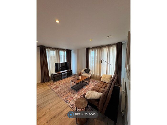 2 Bedroom Flat To Rent In Marque House, Cambridge, CB2