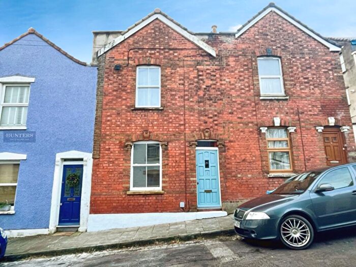 2 Bedroom Terraced House For Sale In Parliament Street, Totterdown, Bristol, BS4