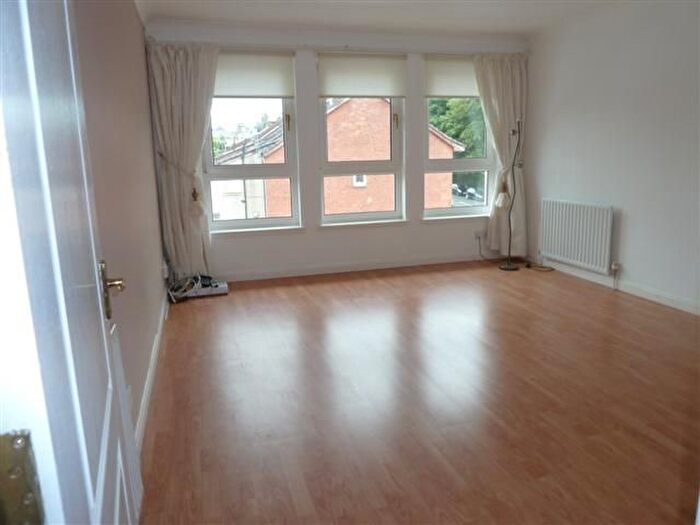 2 Bedroom Flat For Sale In Motherwell, North Lanarkshire, ML1