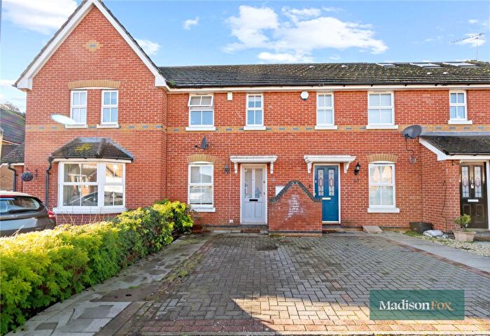 2 Bedroom Terraced House For Sale In Karina Close, Chigwell, IG7