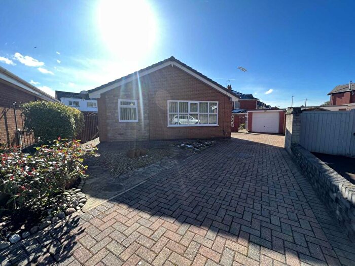 2 Bedroom Detached Bungalow To Rent In Speyside, Blackpool, FY4