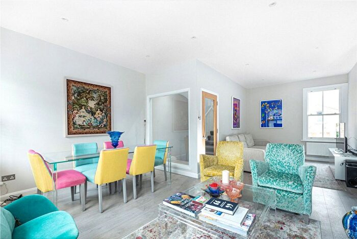 2 Bedroom Flat For Sale In Oakbury Road, London, SW6