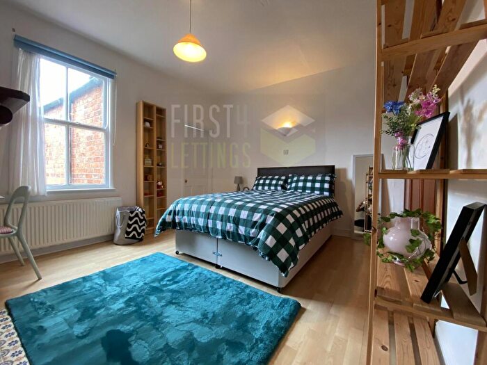 4 Bedroom Terraced House To Rent In Cradock Road, Clarendon Park, LE2