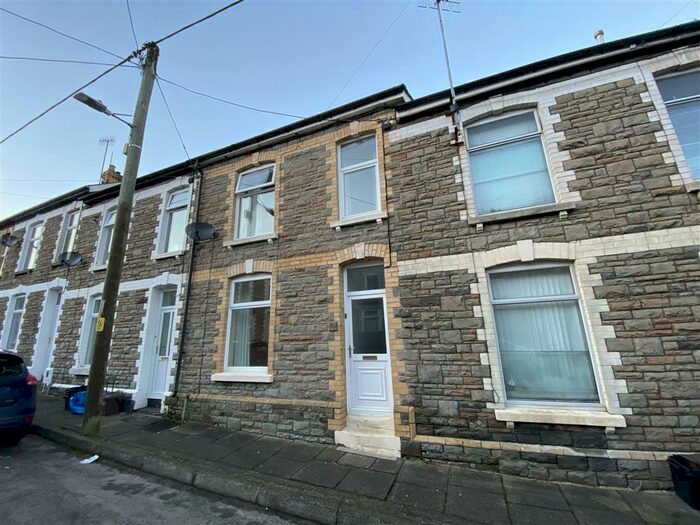 3 Bedroom House To Rent In Fowler Street, Wainfelin, Pontypool, NP4