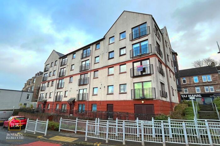 2 Bedroom Flat To Rent In Kempock Street, Gourock, Gourock, PA19