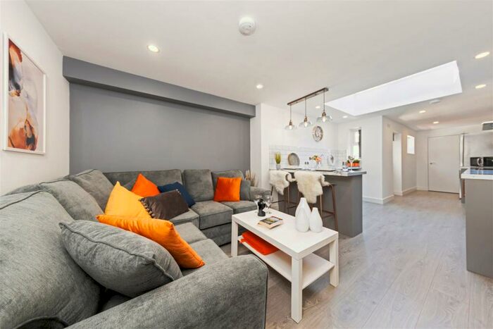 5 Bedroom Terraced House To Rent In Bolingbroke Road, Coventry, CV3