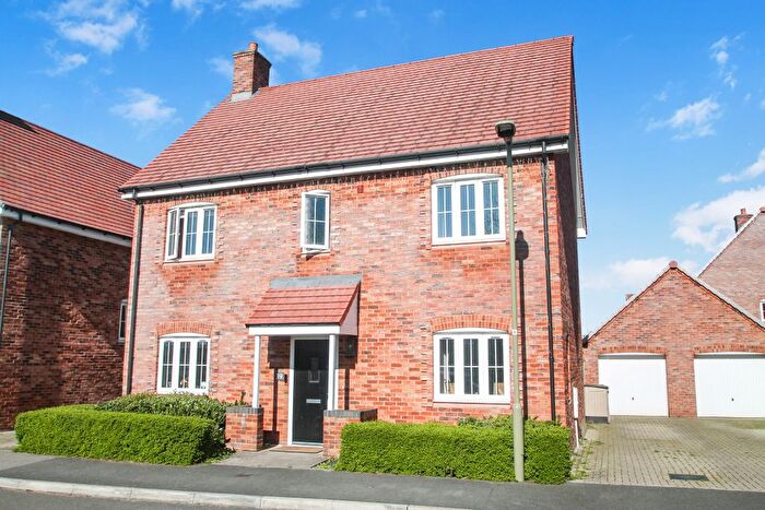 4 Bedroom Detached House For Sale In Steventon, Oxfordshire, OX13