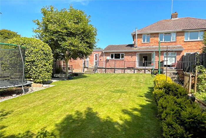 3 Bedroom Semi-Detached House For Sale In Wigan Crescent, Bedhampton, Havant, Hampshire, PO9