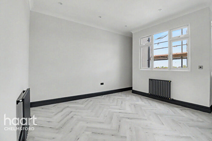 2 Bedroom Apartment For Sale In Rainsford Lane, Chelmsford, CM1