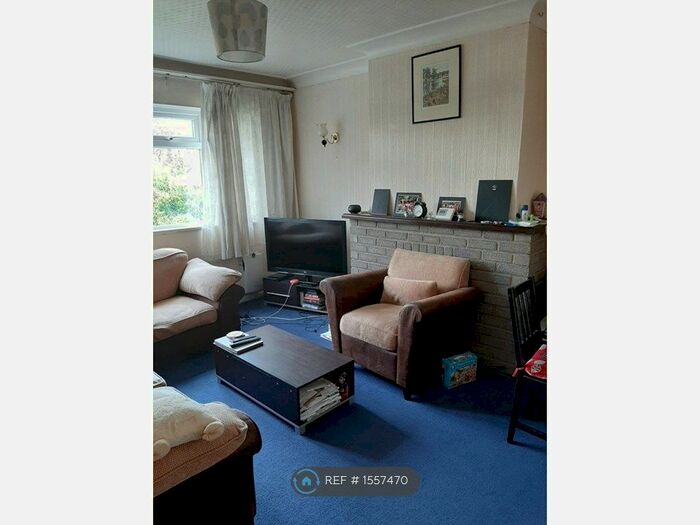 2 Bedroom Maisonette To Rent In Redesdale Gardens, Isleworth, TW7