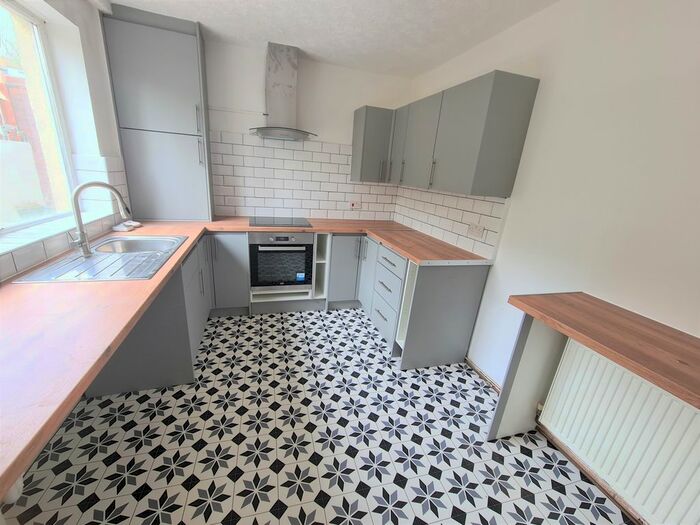 3 Bedroom Terraced House To Rent In Bunkers Hill Road, Dover, CT17