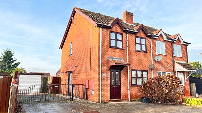 3 Bedroom Semi Detached House For Sale In Elm High Road, Wisbech, Cambridgeshire, PE14