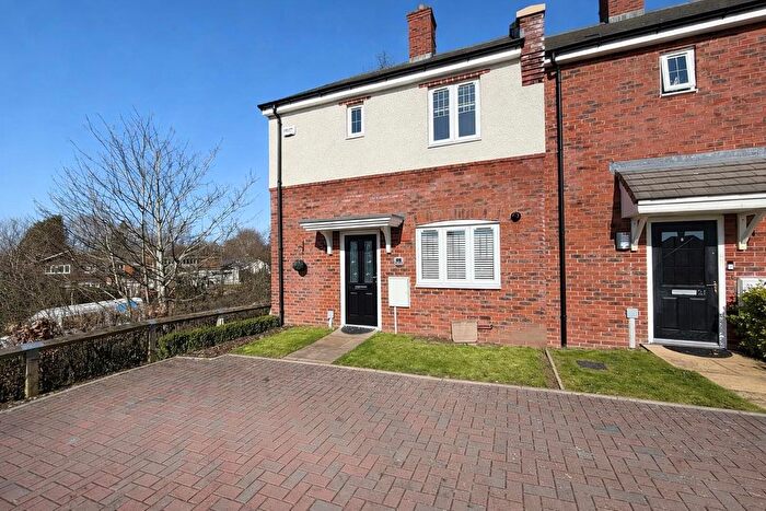 3 Bedroom End Terrace House For Sale In Jade Drive, Hagley, Stourbridge, DY9