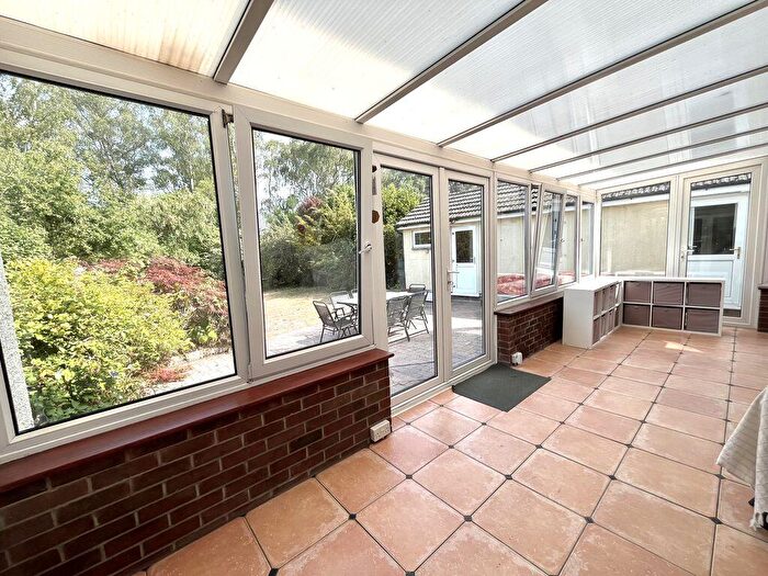 4 Bedroom Detached Bungalow For Sale In Filleul Road, Sandford Woods, Wareham, BH20 - Photo 9