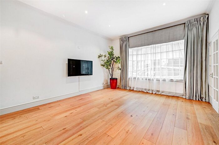 2 Bedroom Property To Rent In Eaton Mews North, Belgravia, SW1X