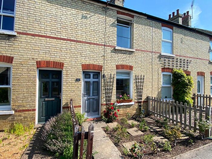 2 Bedroom Terraced House For Sale In Saffron Road, Histon, Cambridge, CB24