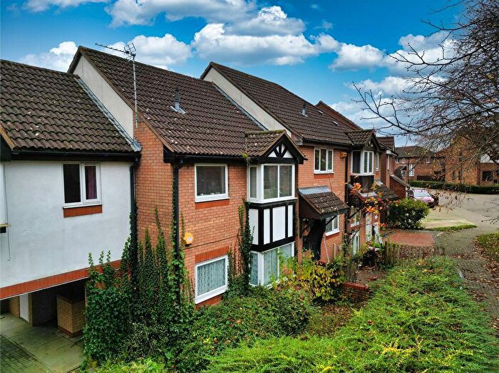 1 Bedroom Flat To Rent In Lynmouth Crescent, Furzton, MK4