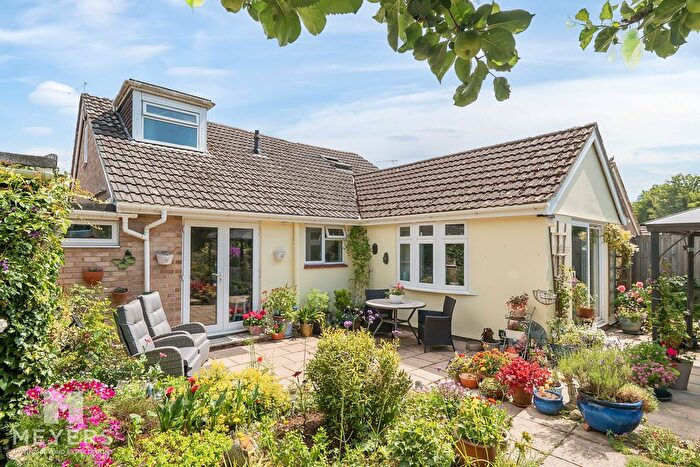 3 Bedroom Detached Bungalow For Sale In Sandford Road, Wareham, BH20