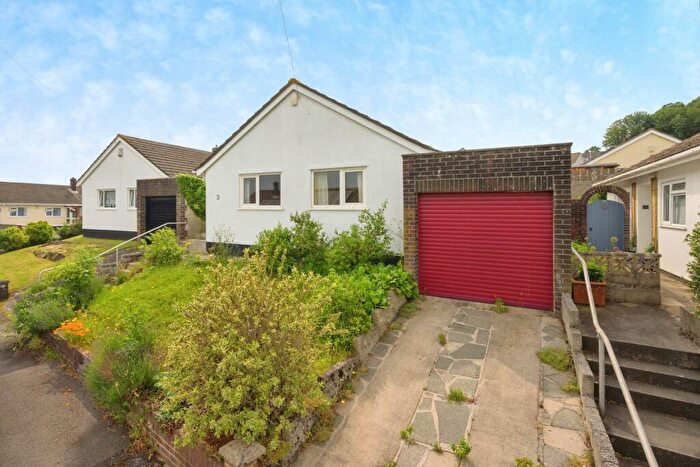 3 Bedroom Bungalow For Sale In Russell Close, Plymouth, Devon, PL9