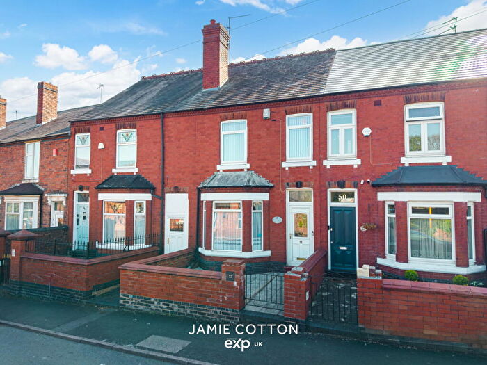 3 Bedroom Semi Detached House For Sale In Colley Lane, Halesowen, B63