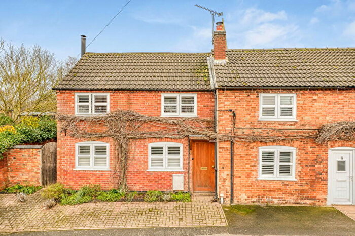 4 Bedroom Character Property For Sale In Sideways Cottage, Walcote Road, South Kilworth, LE17