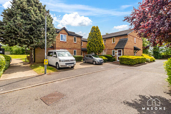 Studio To Rent In Talisman Street, Hitchin, Hertfordshire, SG4